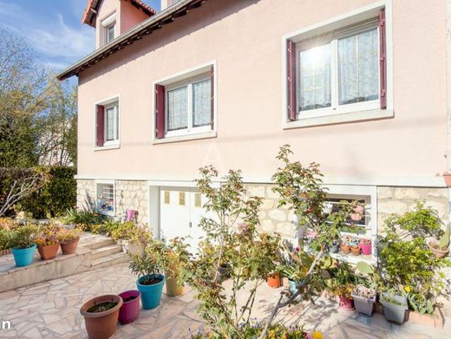 Maison 8 pièces 146 m²
