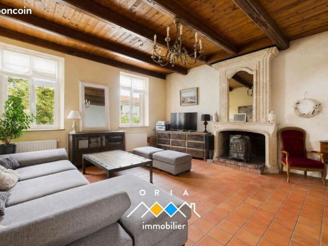 Maison 8 pièces 146 m²