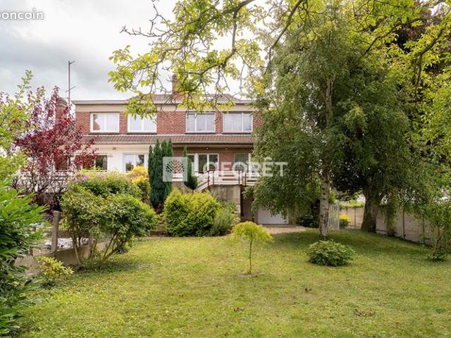 Maison 8 pièces 146 m²