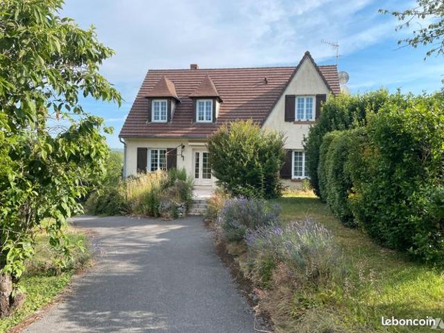 Maison 8 pièces 146 m²
