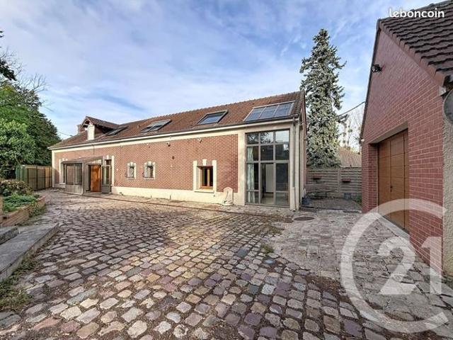 Maison 8 pièces 147 m²