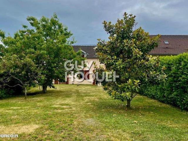 Maison 8 pièces 147 m²