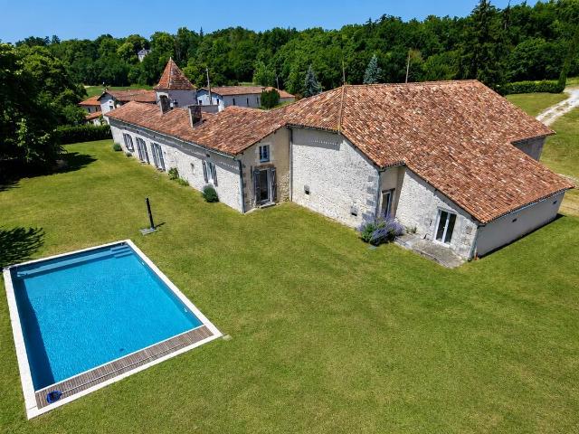 Maison 8 pièces 147 m²