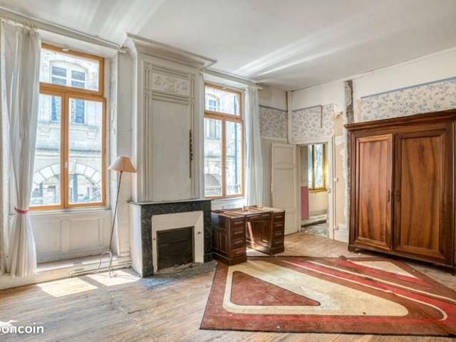 Maison 8 pièces 147 m²
