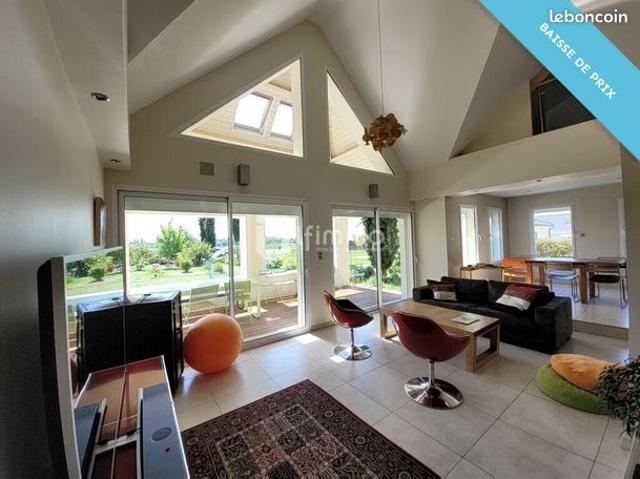 Maison 8 pièces 147 m²