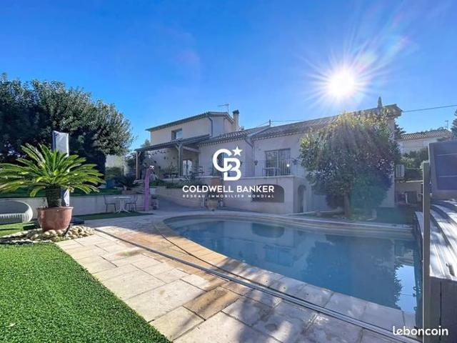 Maison 8 pièces 147 m²