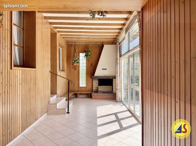 Maison 8 pièces 148 m²