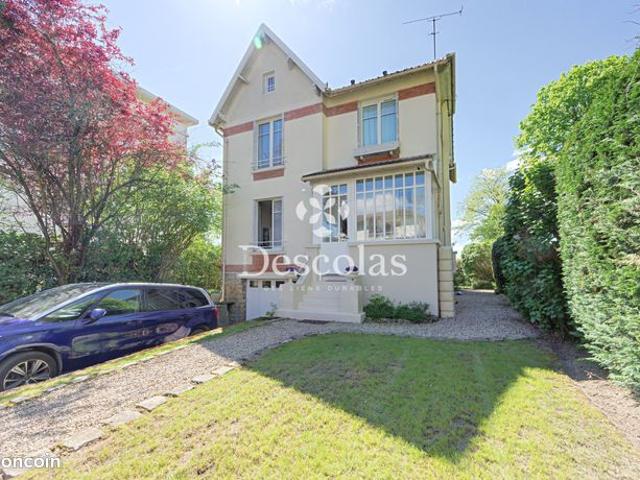 Maison 8 pièces 148 m²