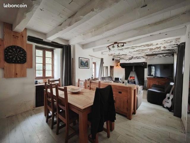Maison 8 pièces 148 m²
