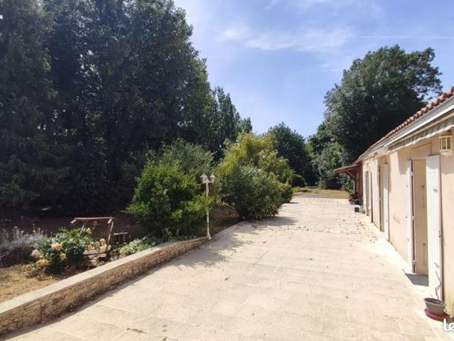 Maison 8 pièces 148 m²