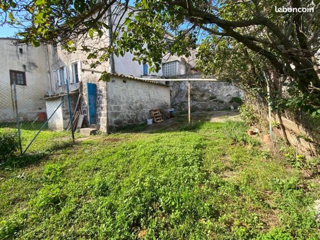 Maison 8 pièces 100 m²