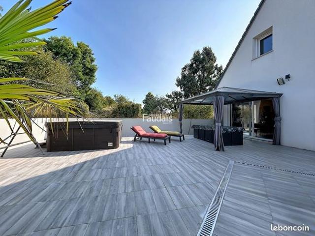 Maison 8 pièces 148 m²
