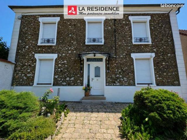 Maison 8 pièces 148 m²