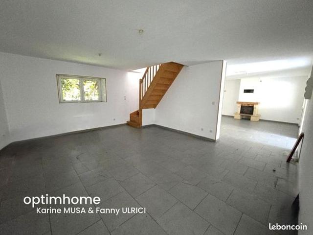 Maison 8 pièces 149 m²