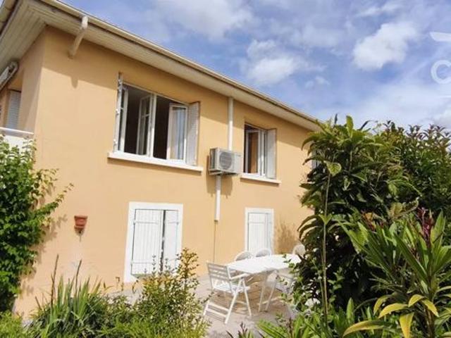 Maison 8 pièces 140 m²