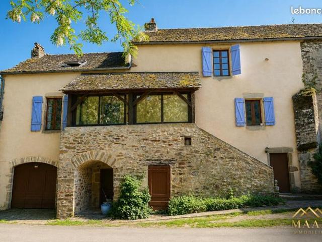 Maison 8 pièces 140 m²