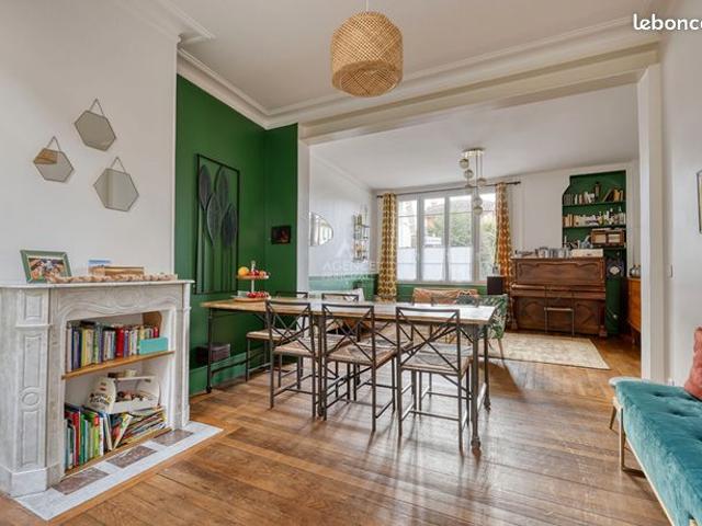 Maison 8 pièces 140 m²