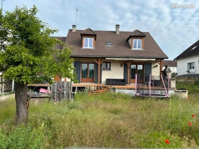 Maison 8 pièces 140 m²