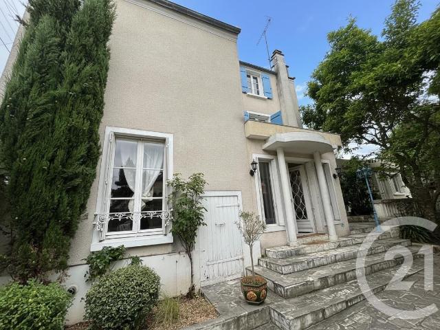 Maison 8 pièces 140 m²