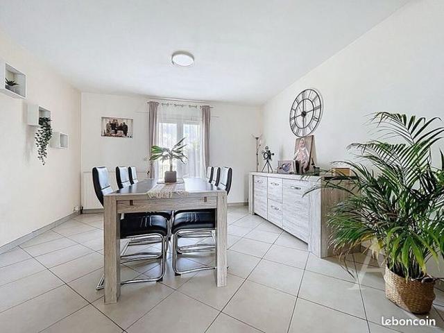 Maison 8 pièces 140 m²