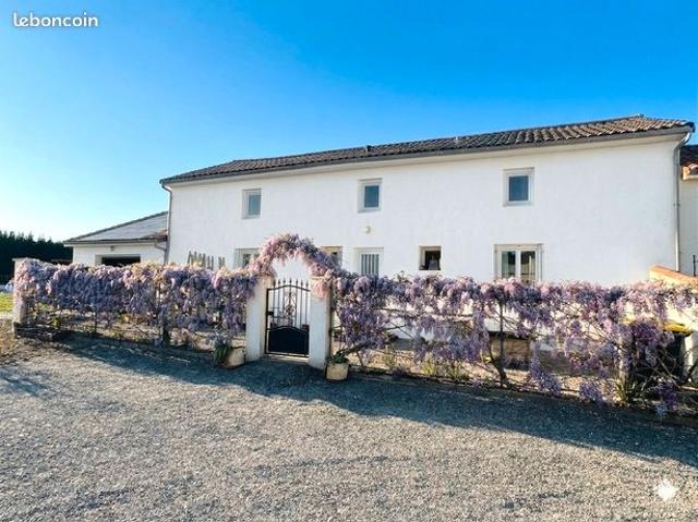 Maison 8 pièces 140 m²