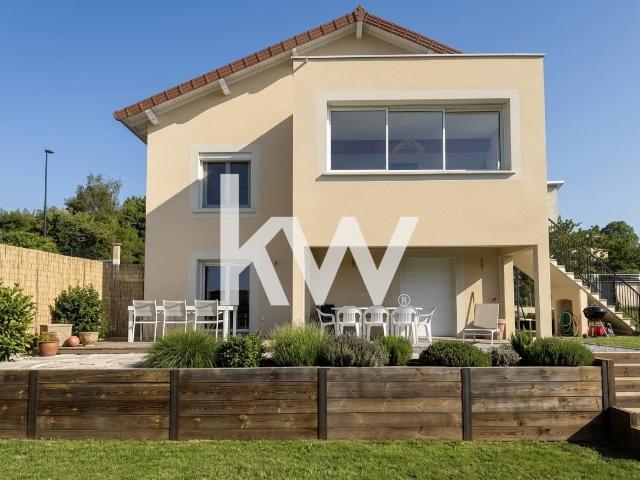 Maison 8 pièces 140 m²