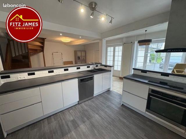 Maison 8 pièces 140 m²