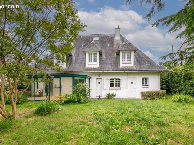 Maison 8 pièces 141 m²