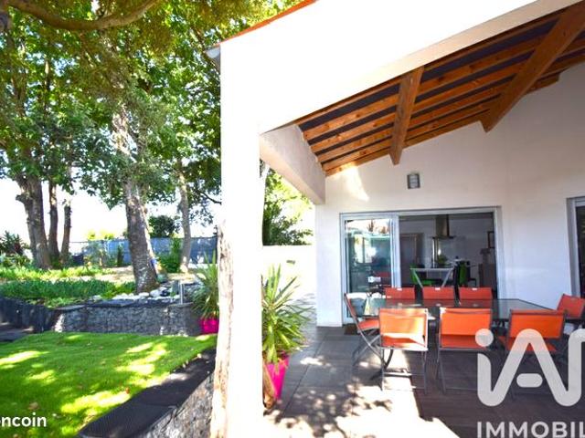 Maison 8 pièces 141 m²