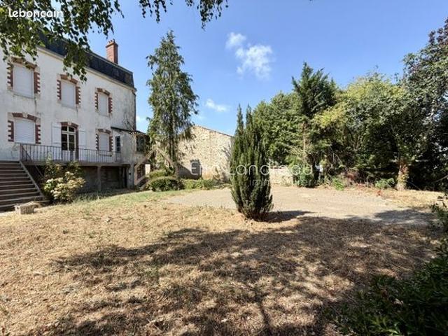 Maison 8 pièces 141 m²