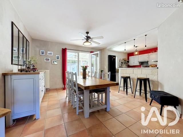 Maison 8 pièces 141 m²