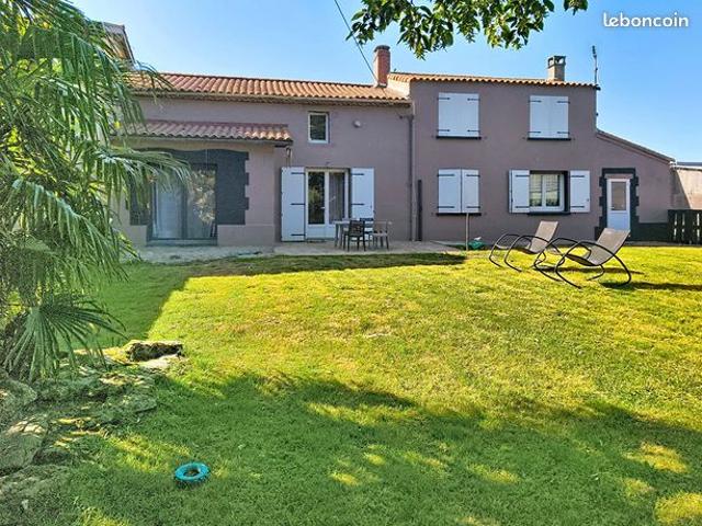 Maison 8 pièces 141 m²