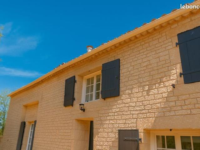 Maison 8 pièces 141 m²