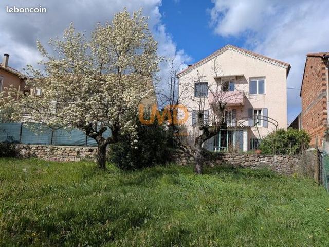 Maison 8 pièces 141 m²