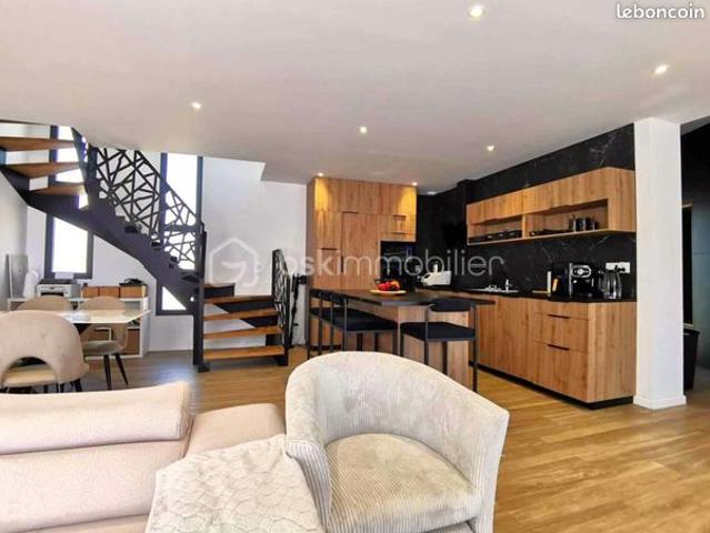 Maison 8 pièces 142 m²