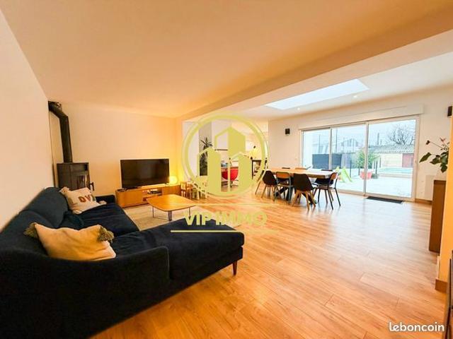 Maison 8 pièces 142 m²
