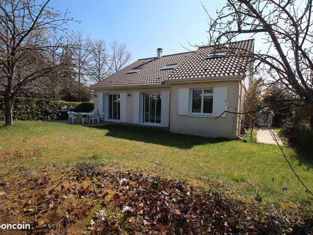 Maison 8 pièces 142 m²
