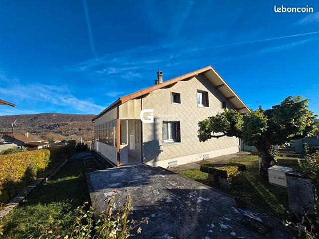 Maison 8 pièces 142 m²