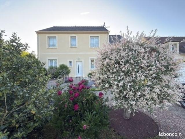 Maison 8 pièces 142 m²