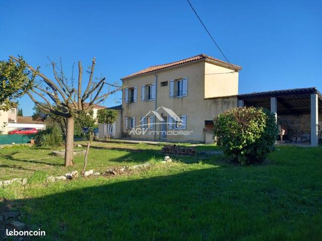 Maison 8 pièces 142 m²