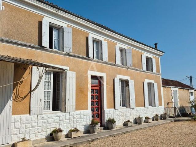 Maison 8 pièces 142 m²