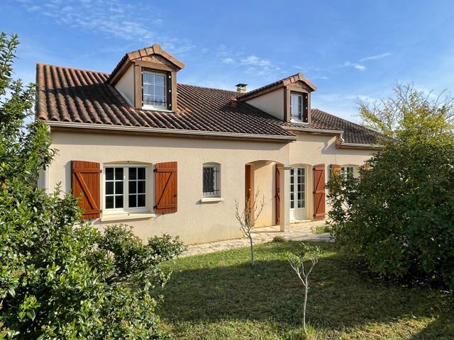Maison 8 pièces, 142 m² à louer à Nouaillé Maupertuis 86340