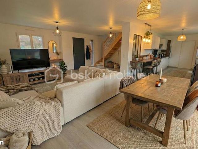 Maison 8 pièces 143 m²