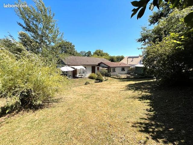 Maison 8 pièces 143 m²