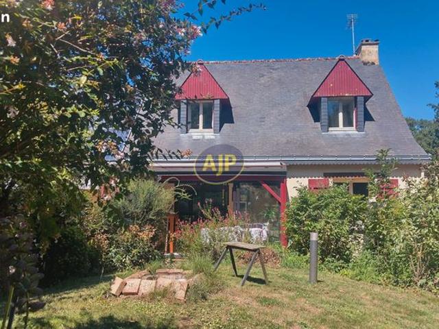 Maison 8 pièces 143 m²
