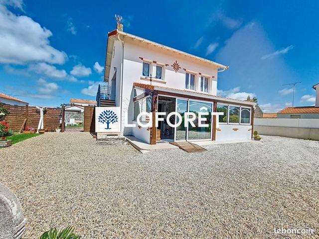 Maison 8 pièces 143 m²