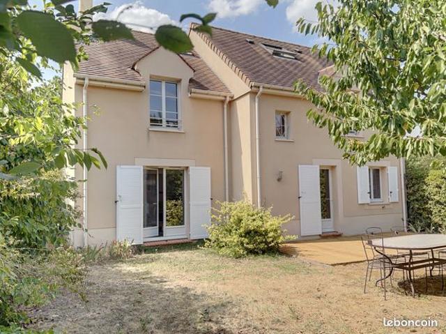 Maison 8 pièces 143 m²