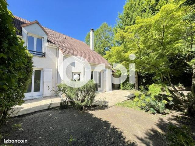 Maison 8 pièces 154 m²