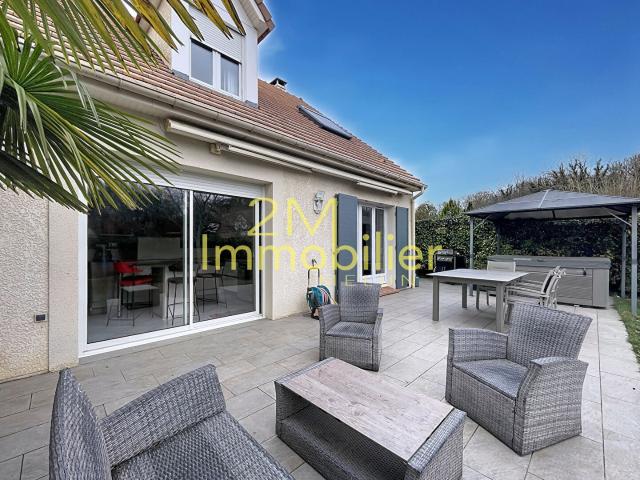 Maison 8 pièces 154 m²