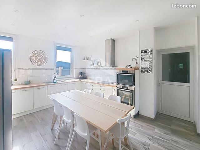 Maison 8 pièces 154 m²
